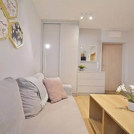 Sunset - Kwartal Rozy Wiatrow - Garaz - Przy Parku Zdrojowym *